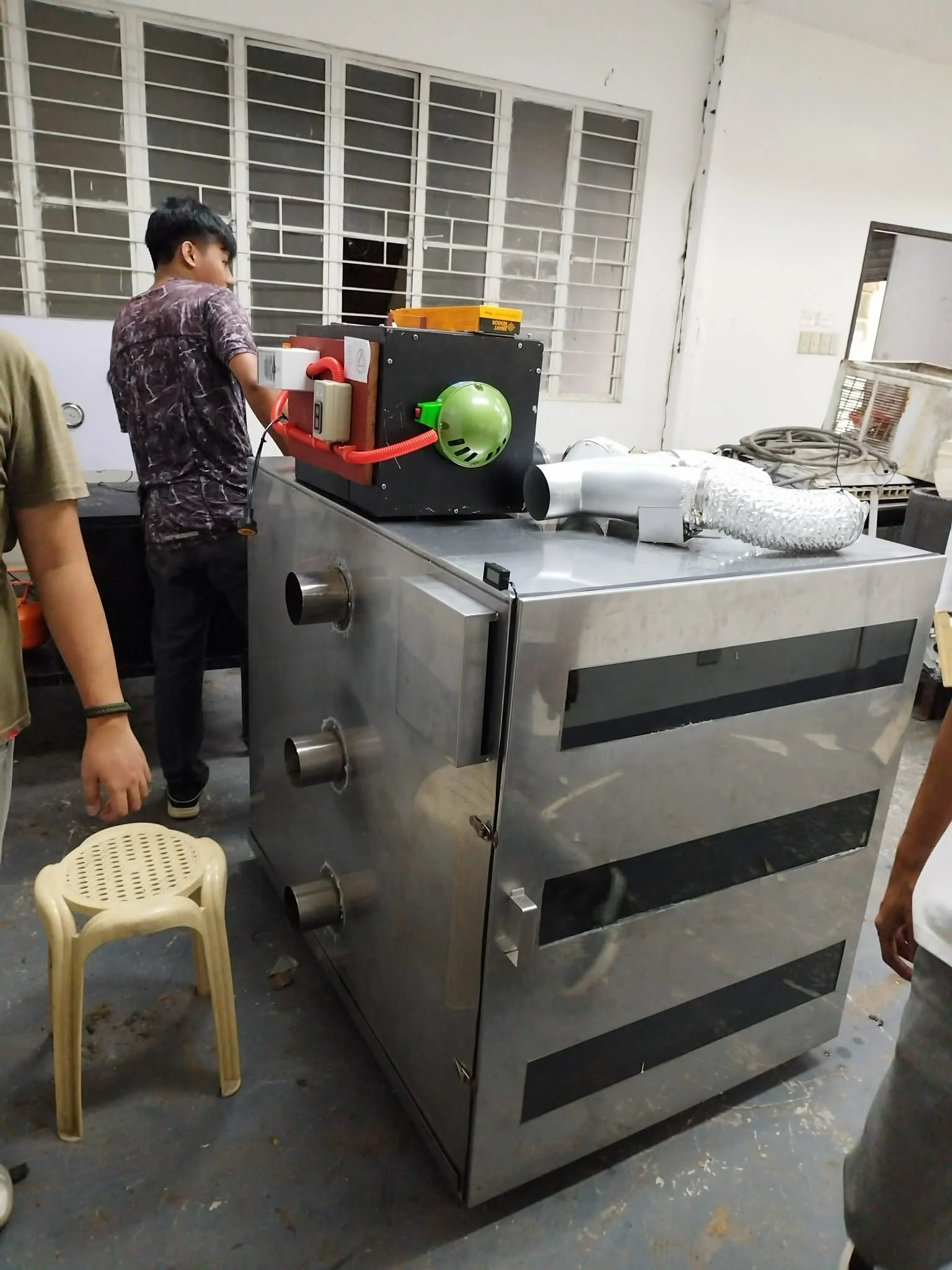 Design and Fabrication of Palay Drying Machine with Heating and Dehumidifying Prototype