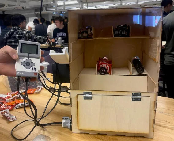Lego EV3 Vendng Machine 