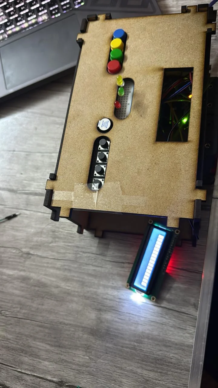 Arduino-Based Two-Player Memory Game 