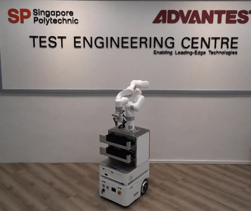 Autonomous Mobile Robot - Cleanroom Robot