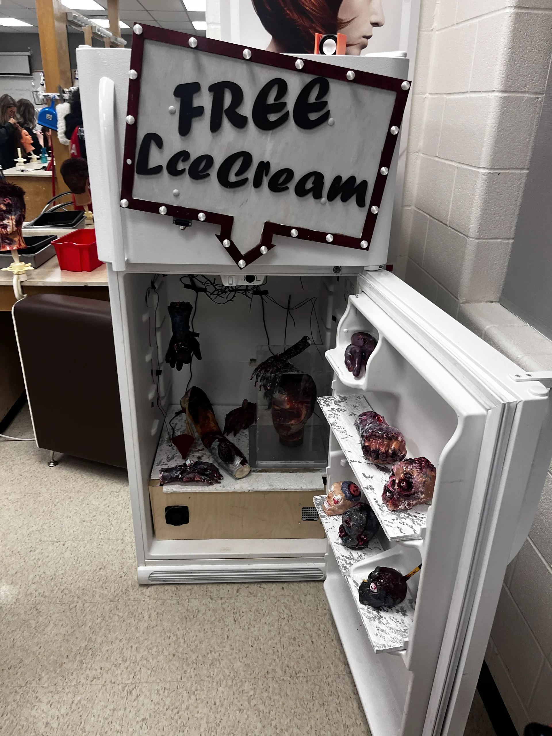 Halloween Jumpscare Fridge Project